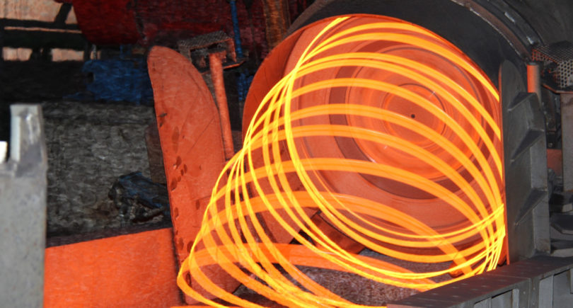 Photo – Kametstal saved UAH 2.3 million by changing the algorithm of the rolling mill