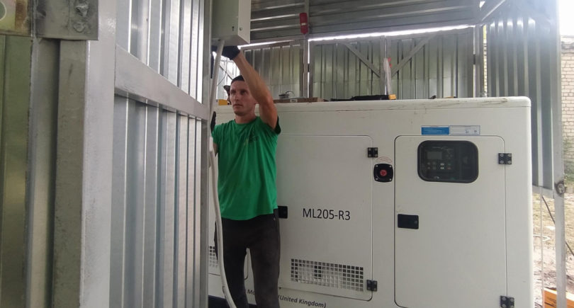 Photo – Metinvest handed over generators worth UAH 3 million to the Kryvyi Rih hospital
